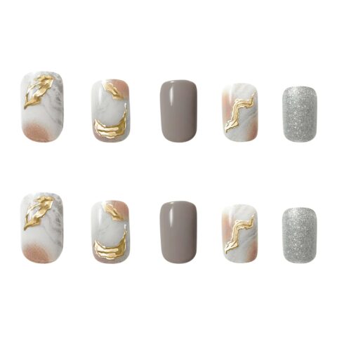 nails-01-min
